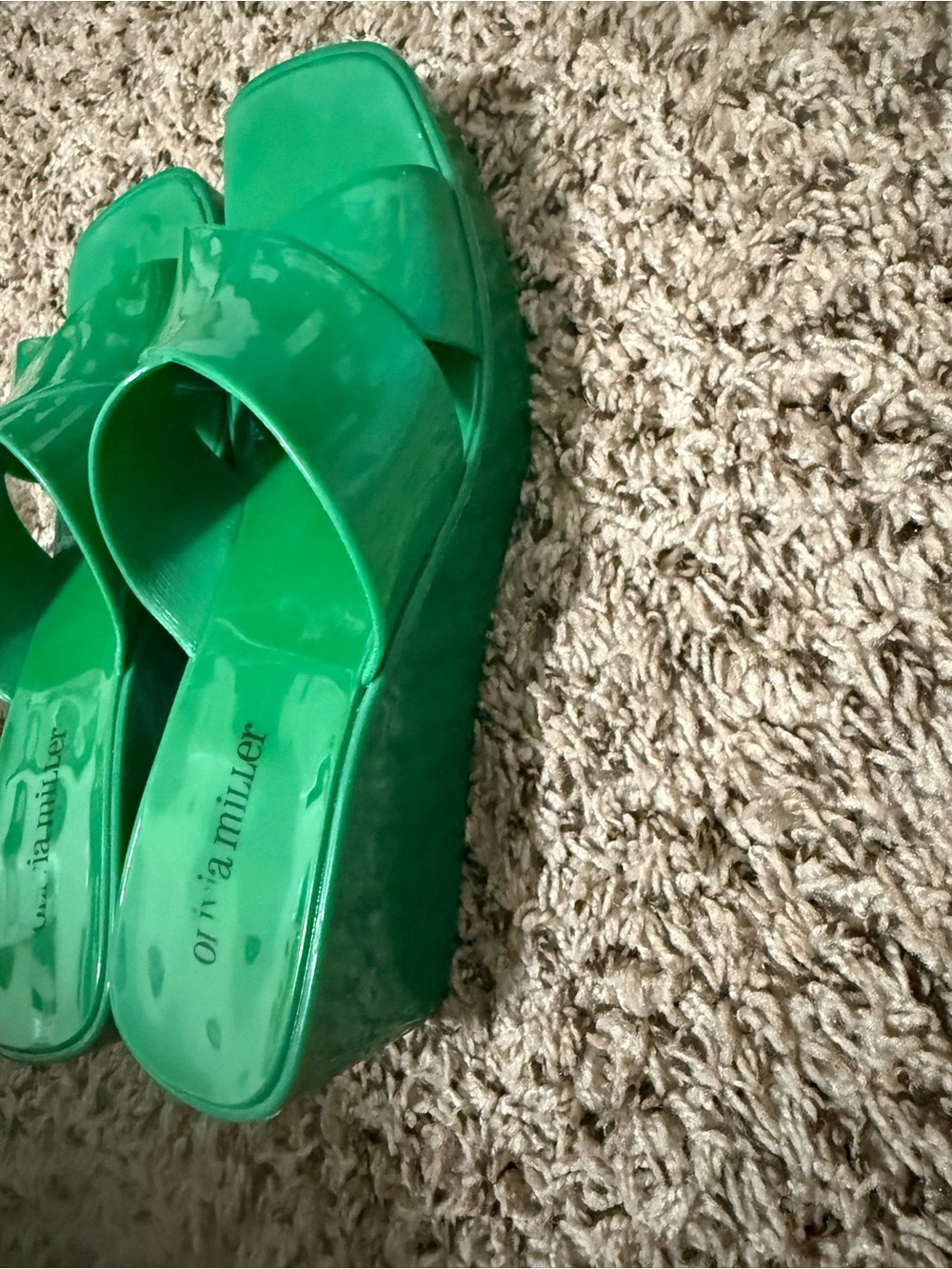 Olivia Miller Glossy Emerald Green Patent Wedge Slides
